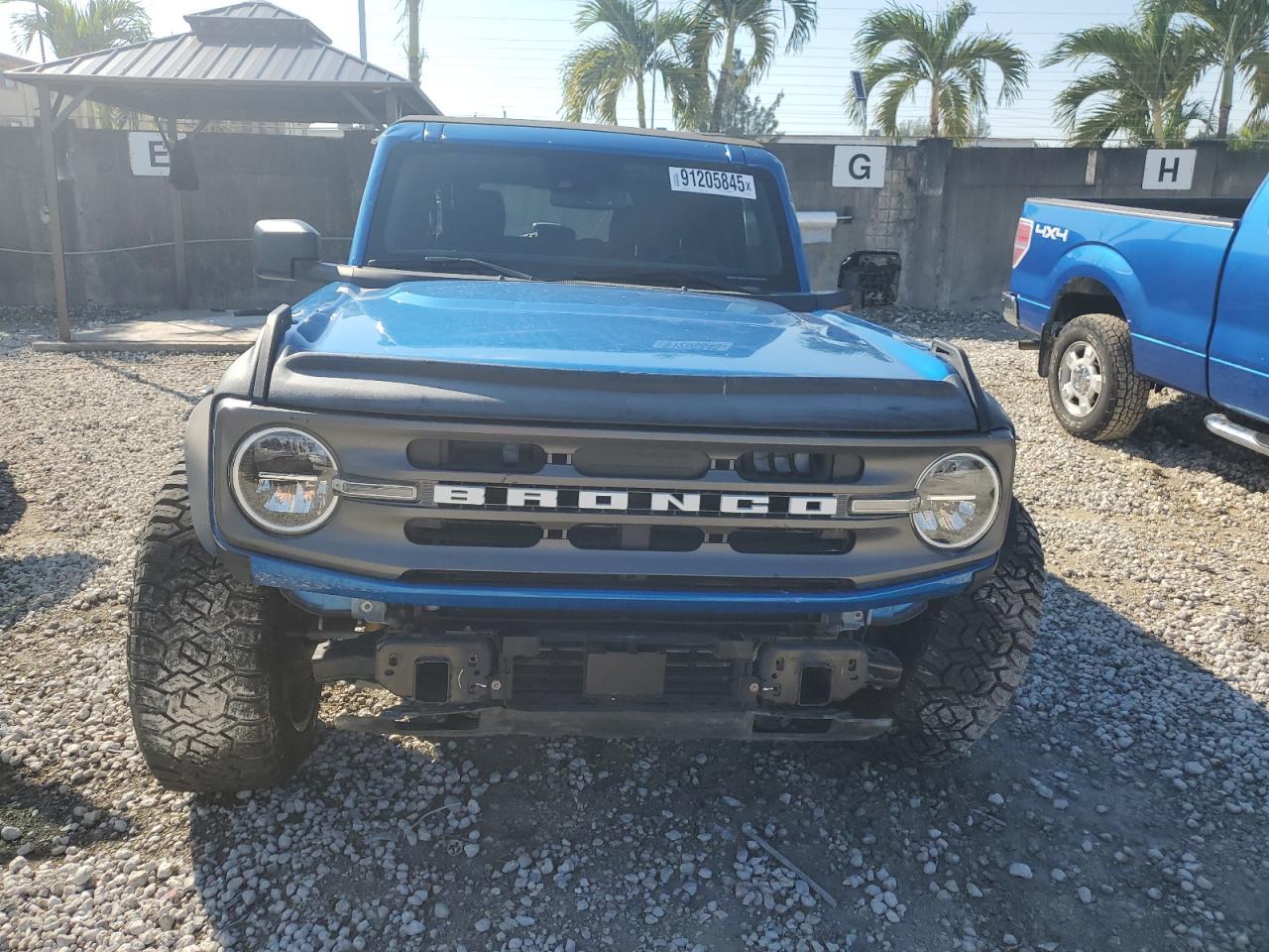 2022 Ford Bronco Base - Фото 5