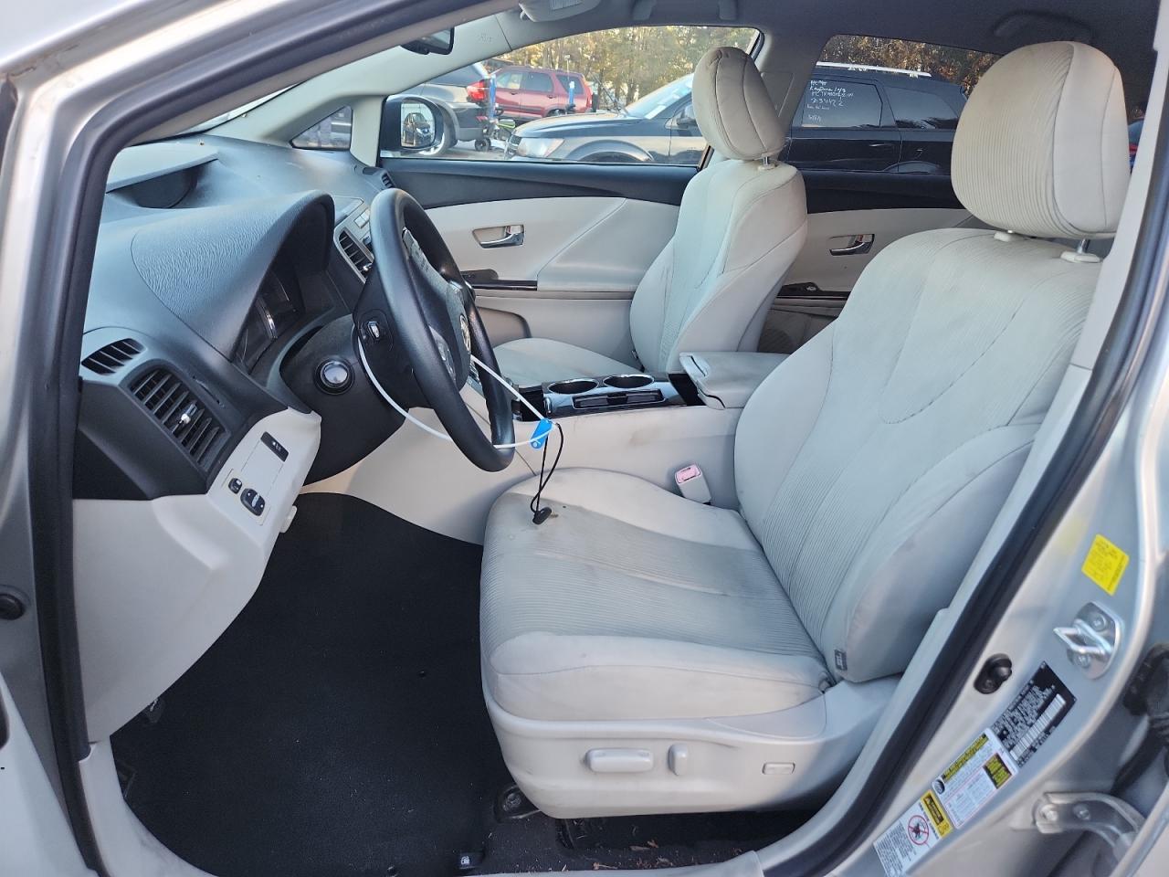 2010 Toyota Venza - Фото 7