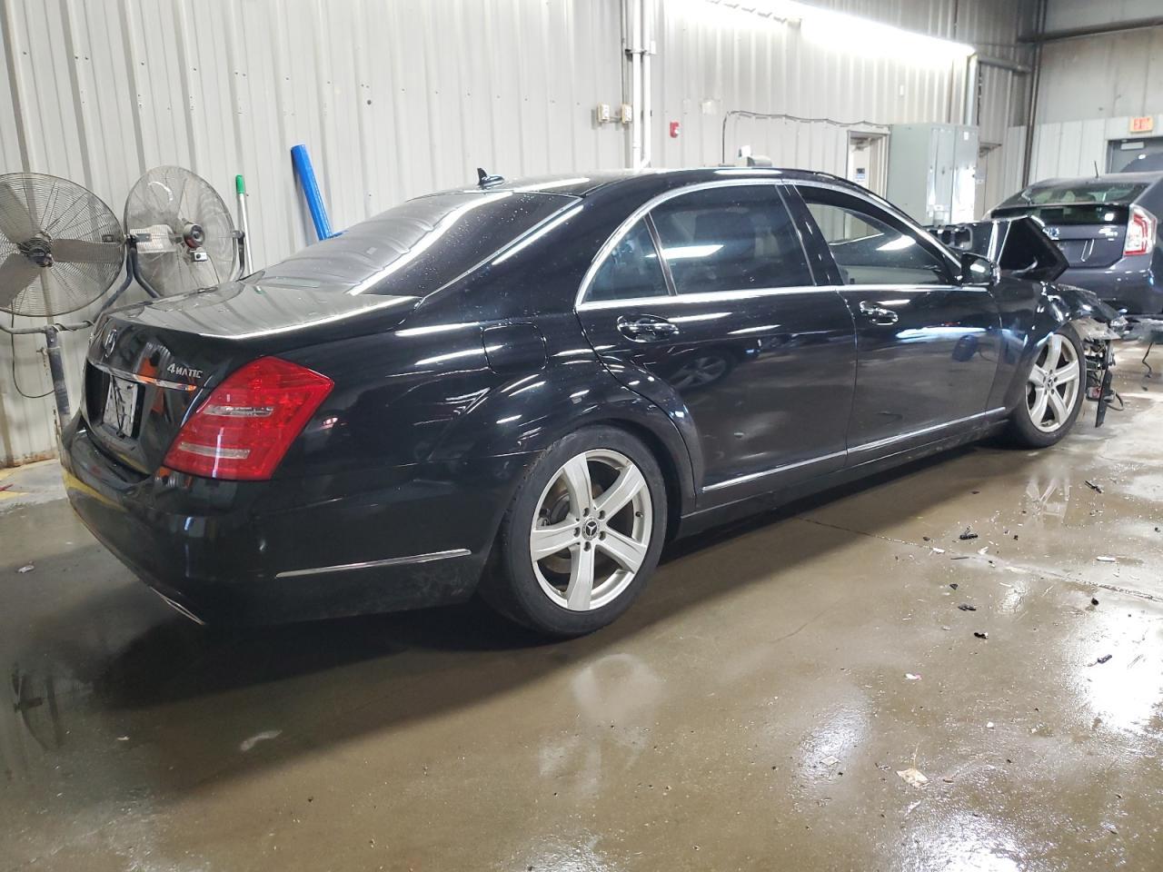 2010 Mercedes-Benz S 550 4Matic - Фото 3