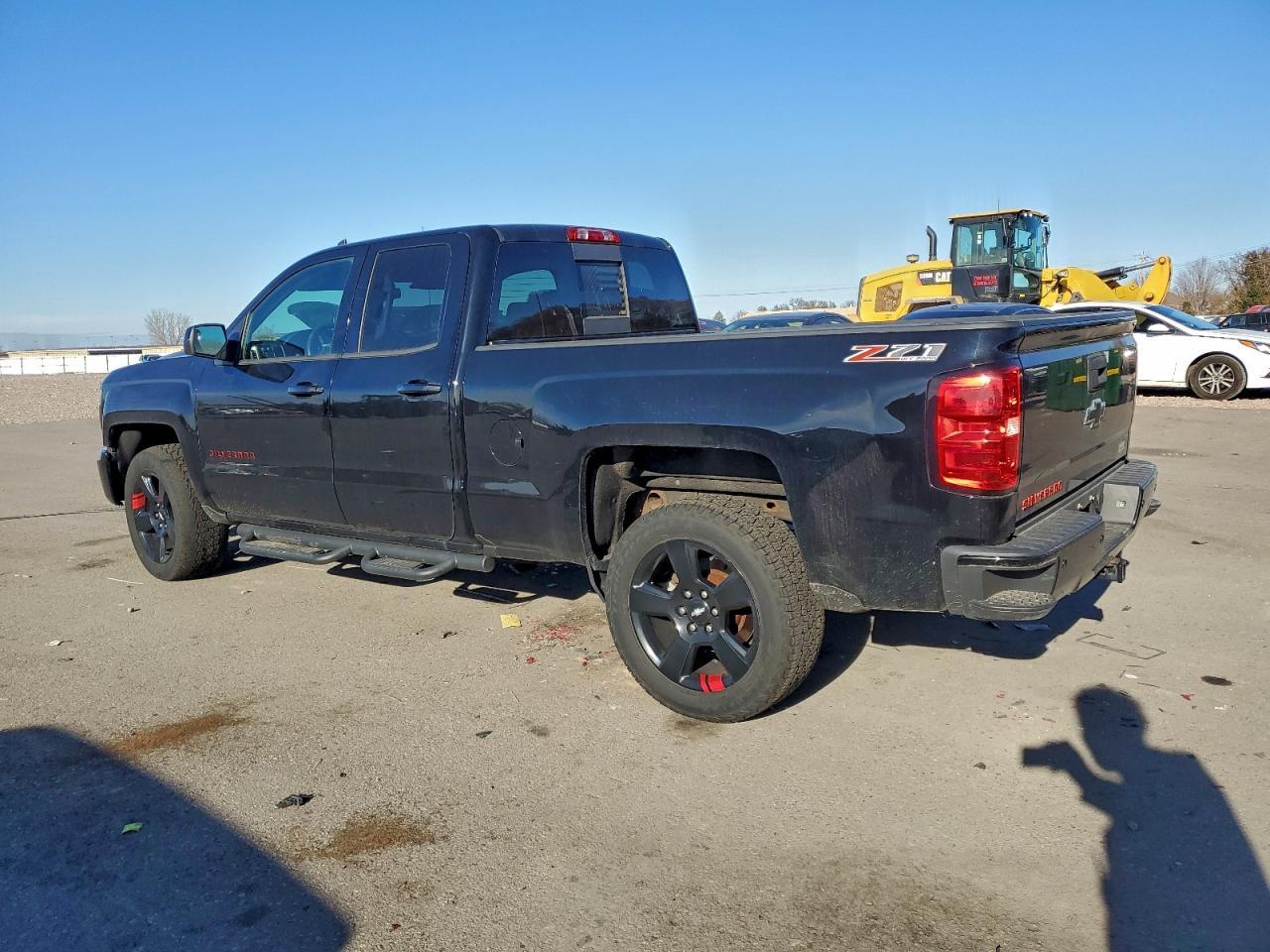2017 Chevrolet Silverado K1500 Lt - Image 2