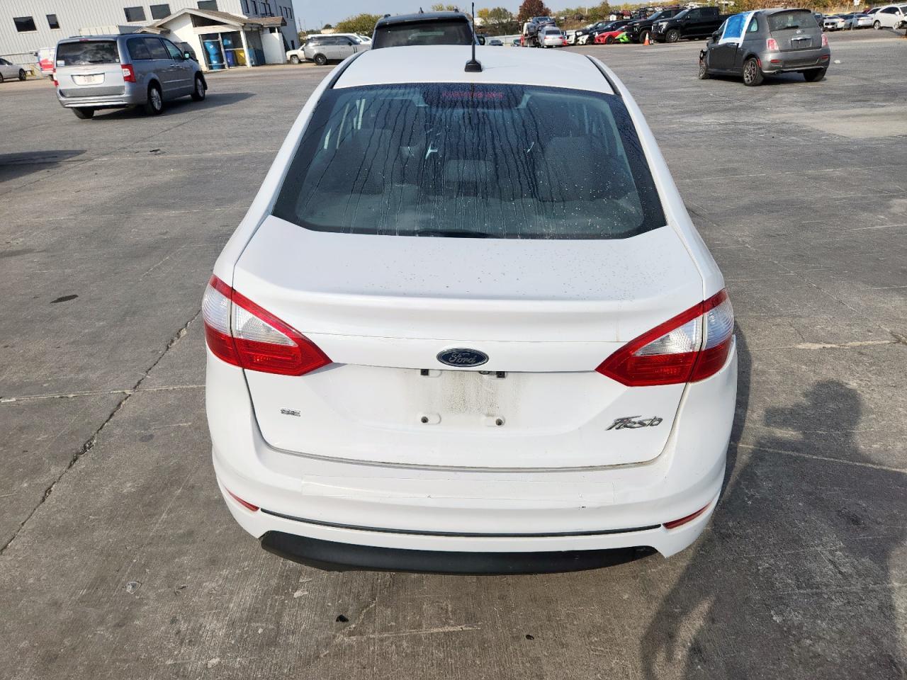 2019 Ford Fiesta Se - Image 6