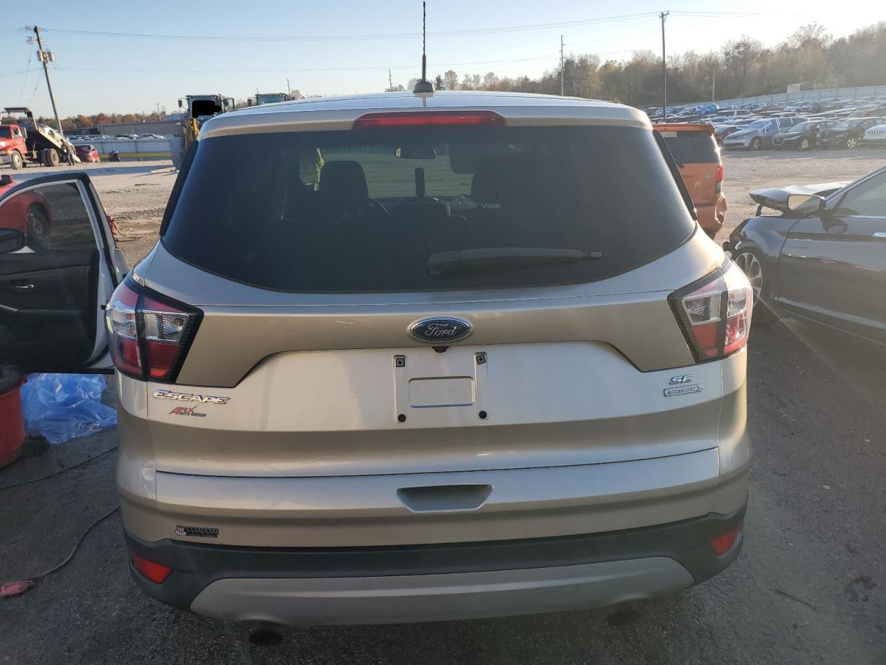 2017 Ford Escape Se - Image 6