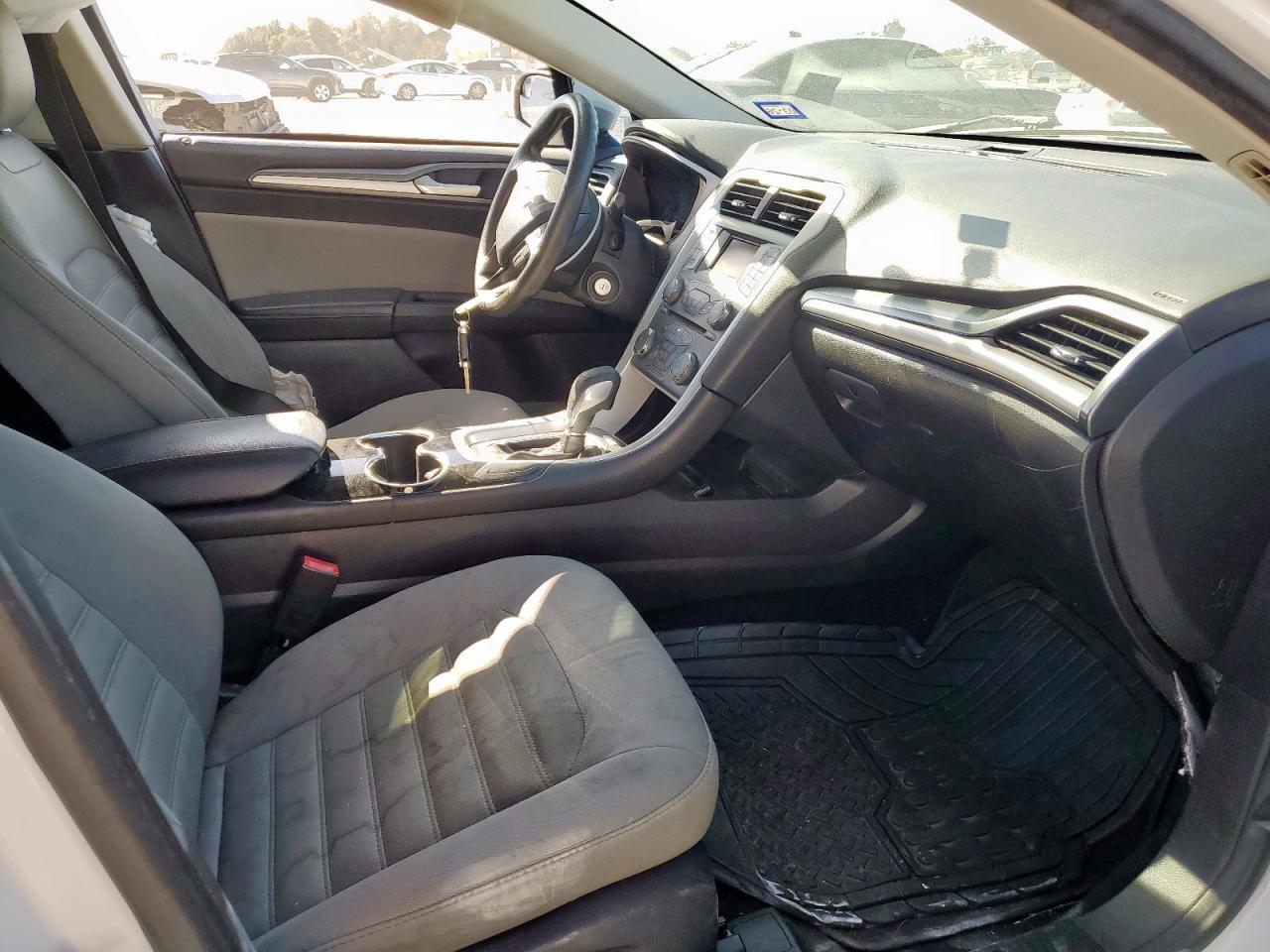 2015 Ford Fusion S - Image 7