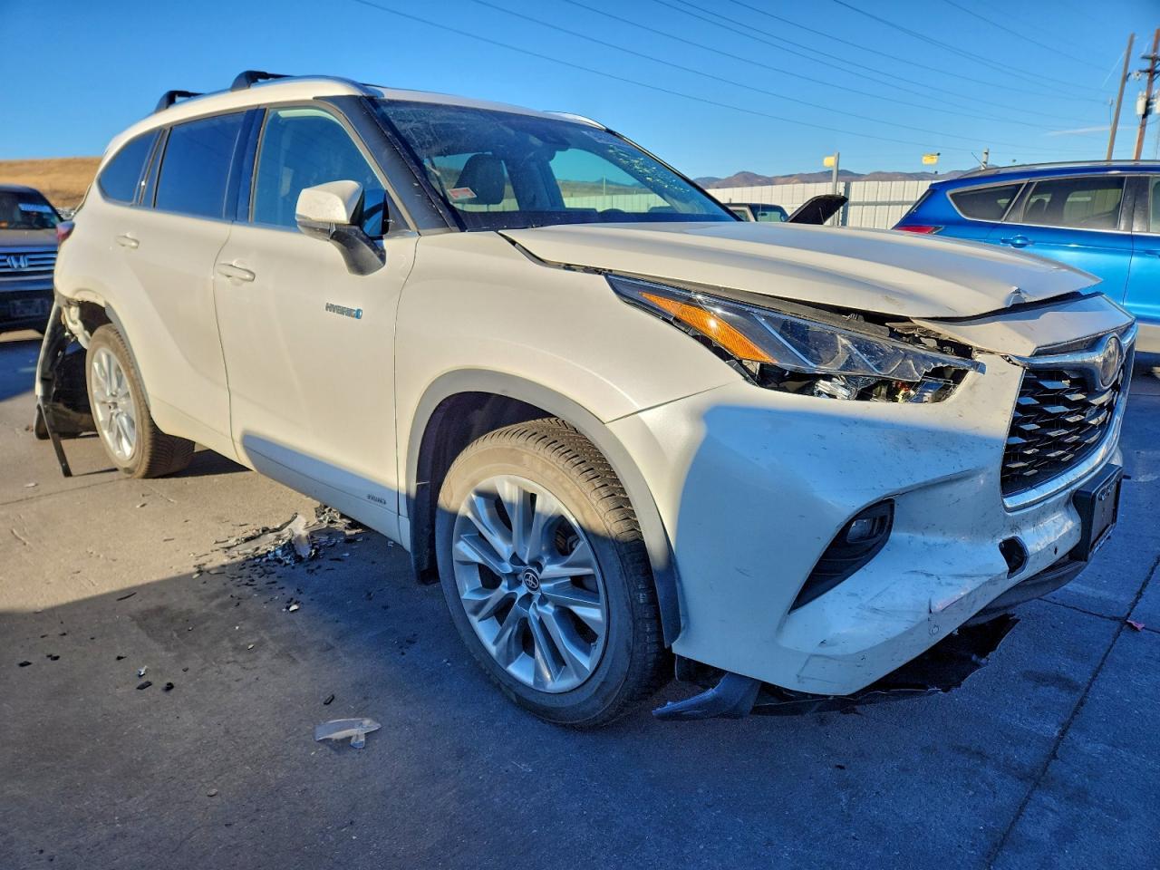 2021 Toyota Highlander Hybrid Limited - Фото 4