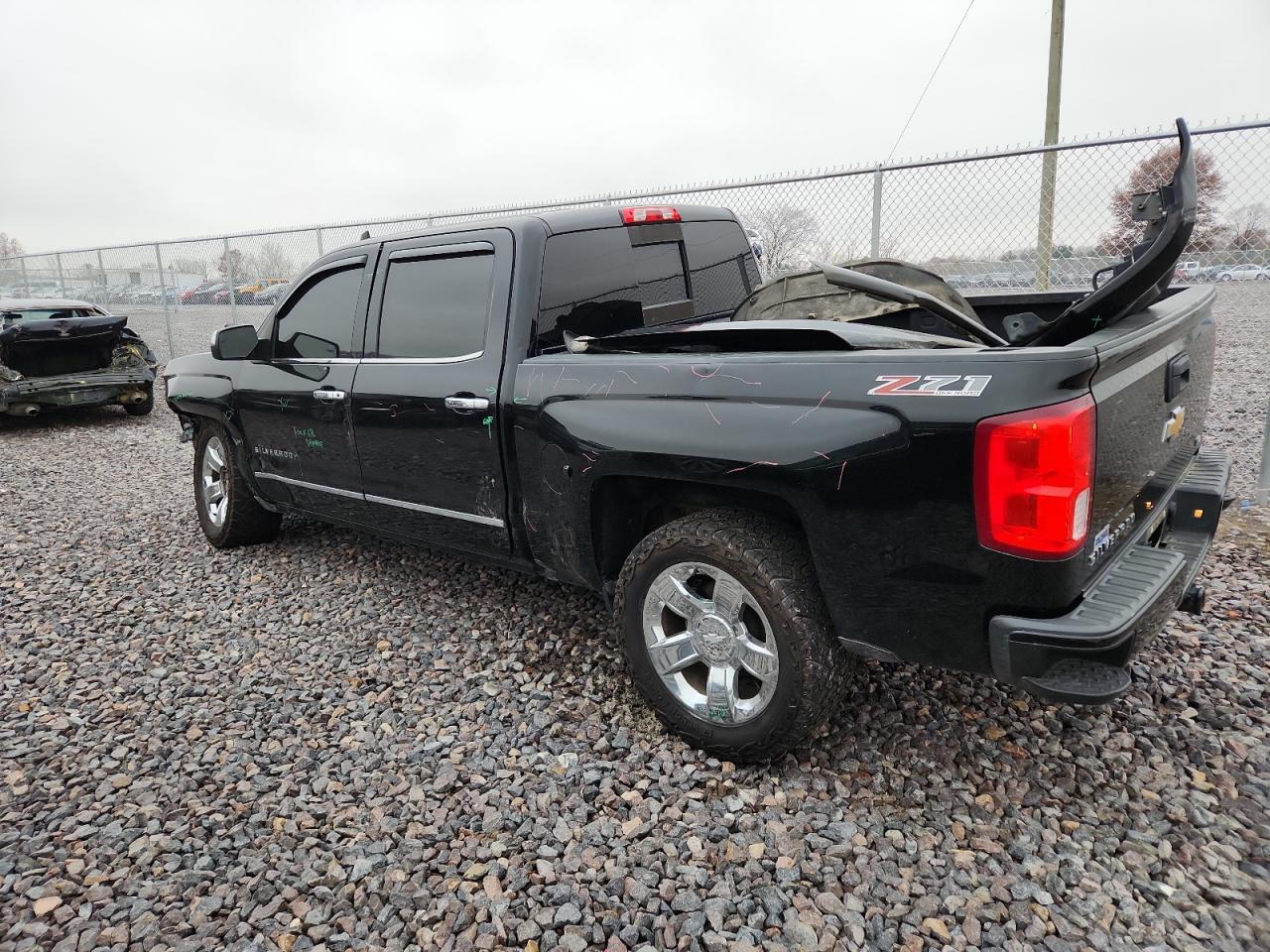 2017 Chevrolet Silverado K1500 Ltz - Image 2