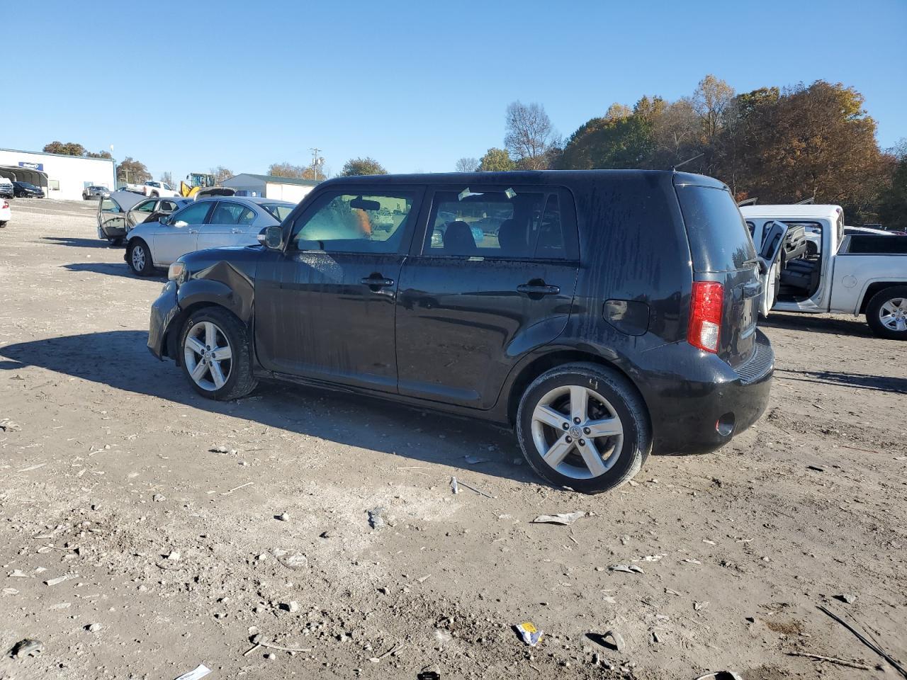 2015 Toyota Scion Xb - Image 2