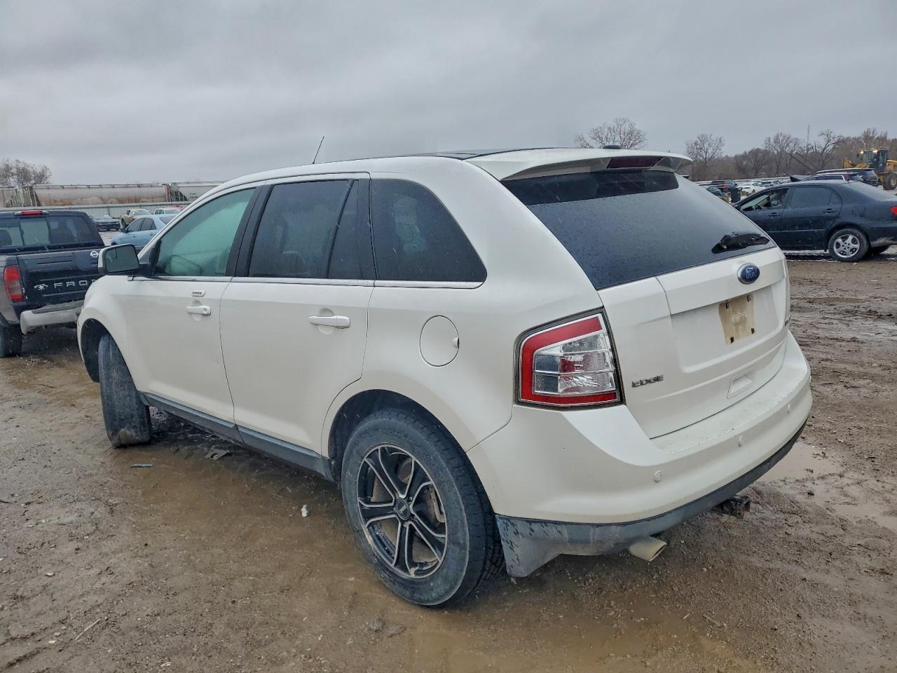 2010 Ford Edge Limited - Image 2