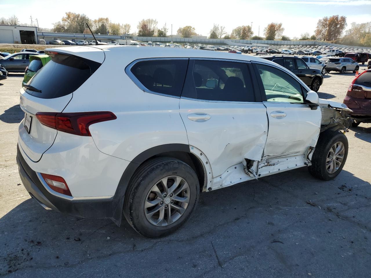 2020 Hyundai Santa Fe Se - Фото 3