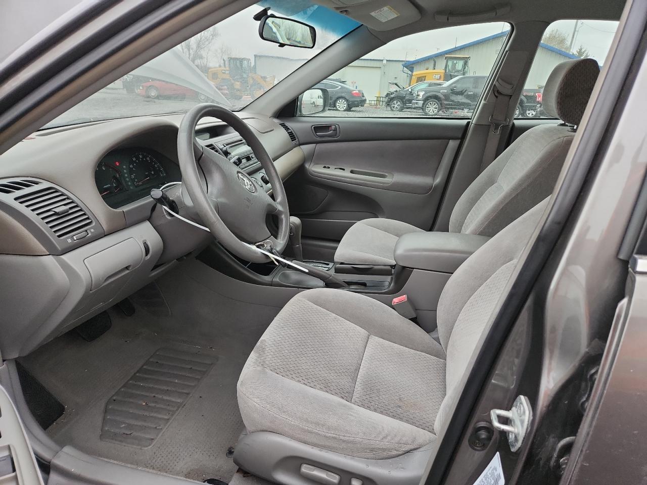 2002 Toyota Camry Le - Image 7