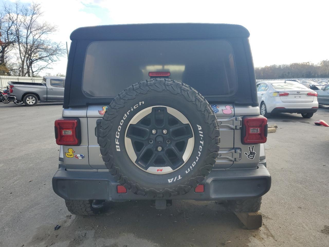 2018 Jeep Wrangler Unlimited Sahara - Фото 6