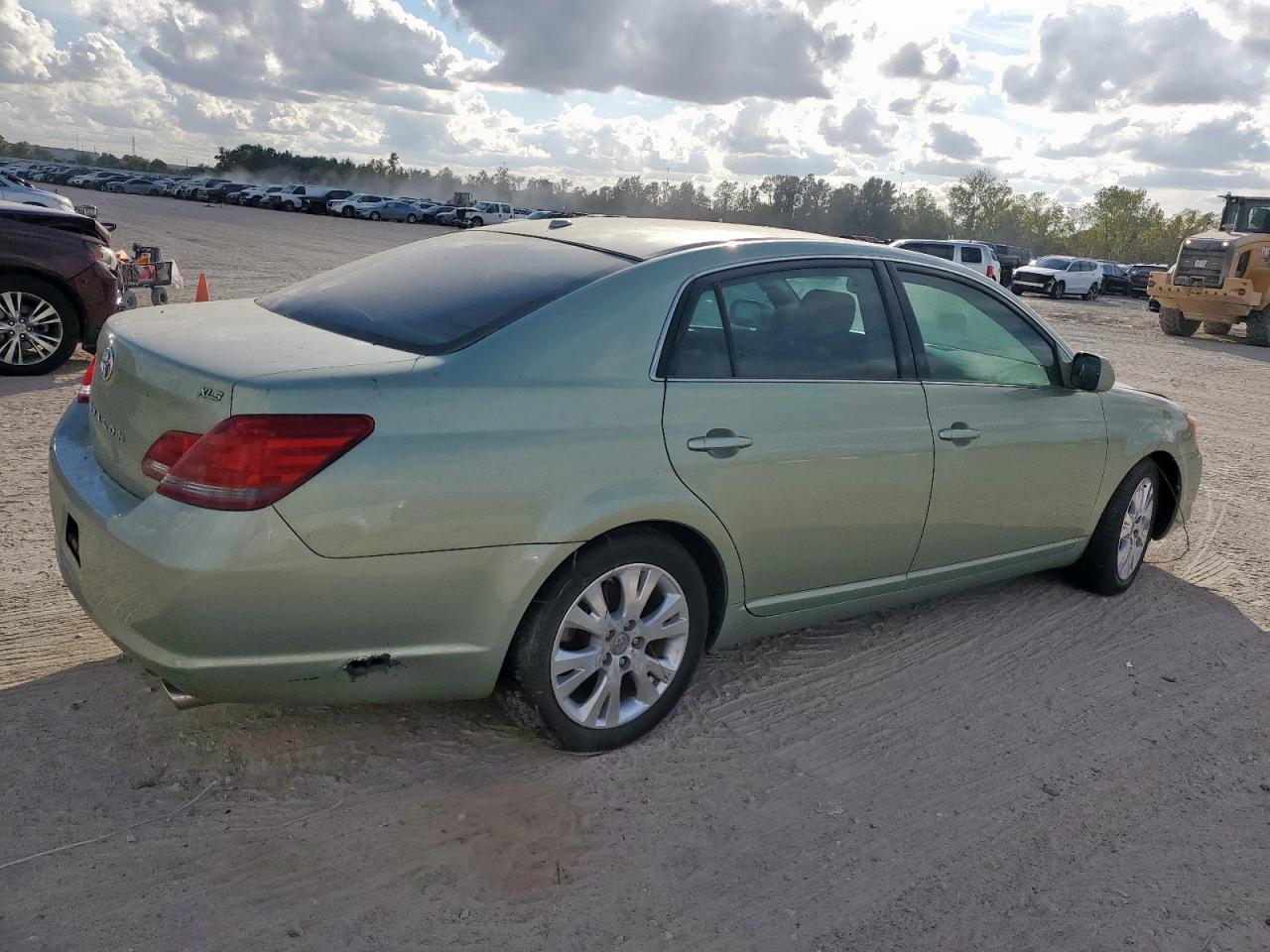 2010 Toyota Avalon Xl - Фото 3