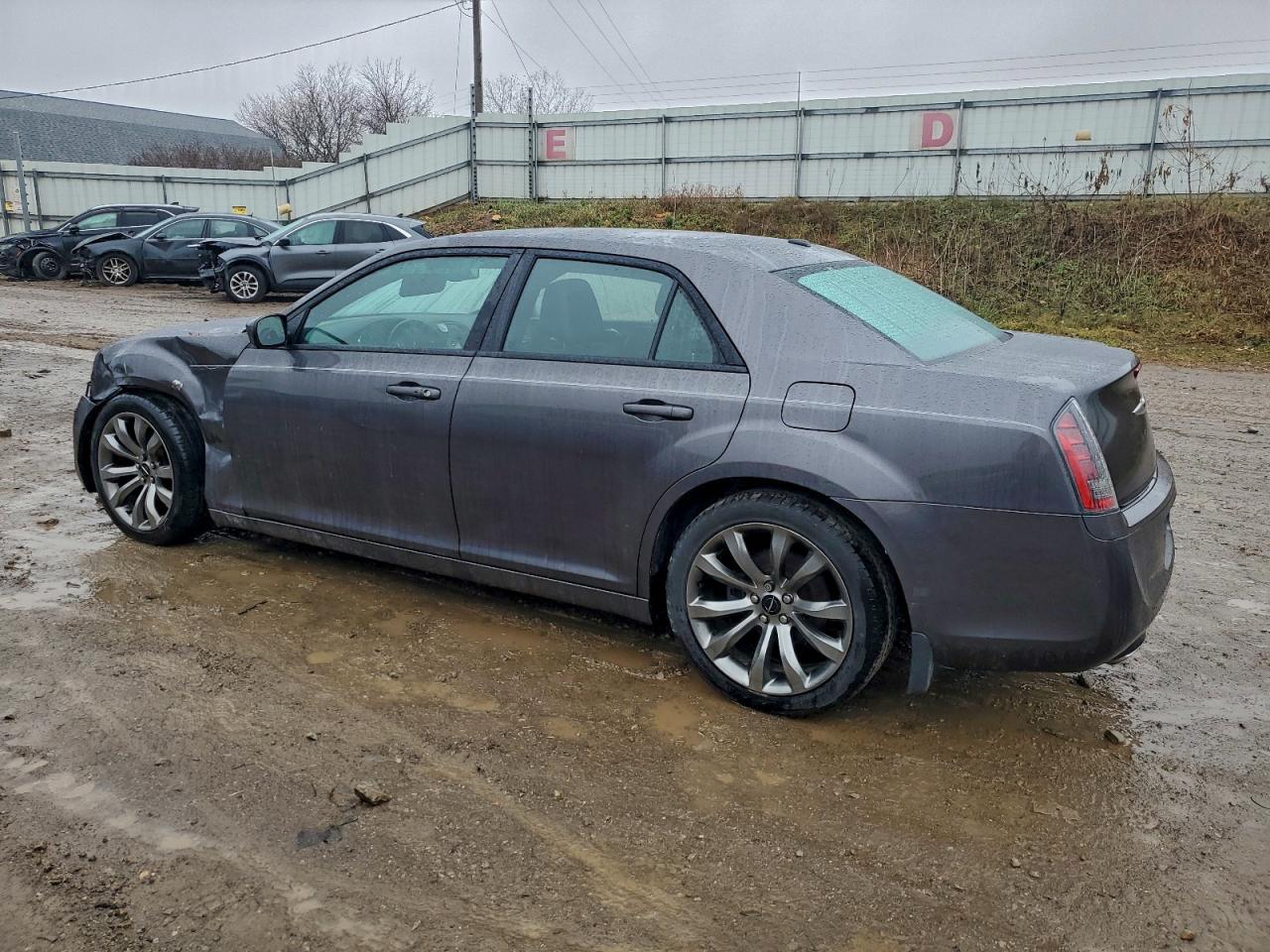 2014 Chrysler 300 S - Image 2
