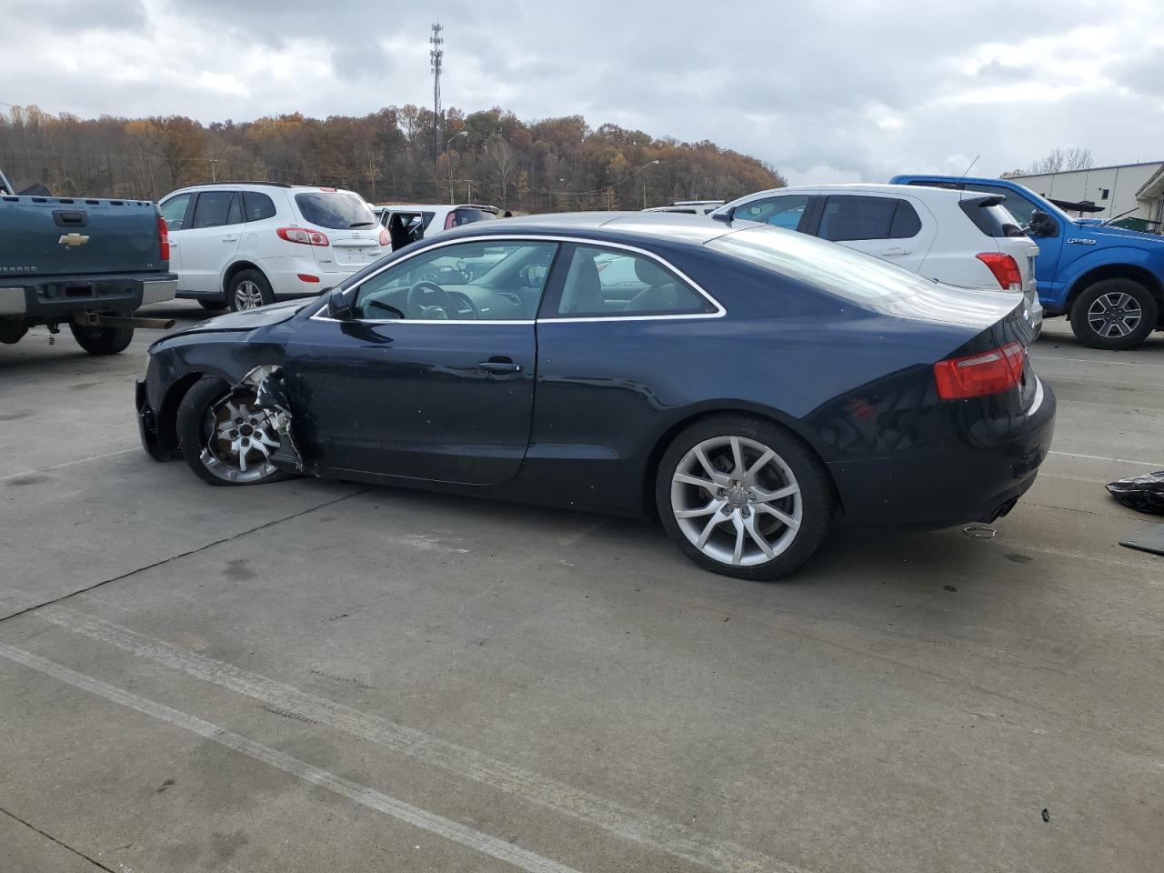 2011 Audi A5 Premium - Image 2