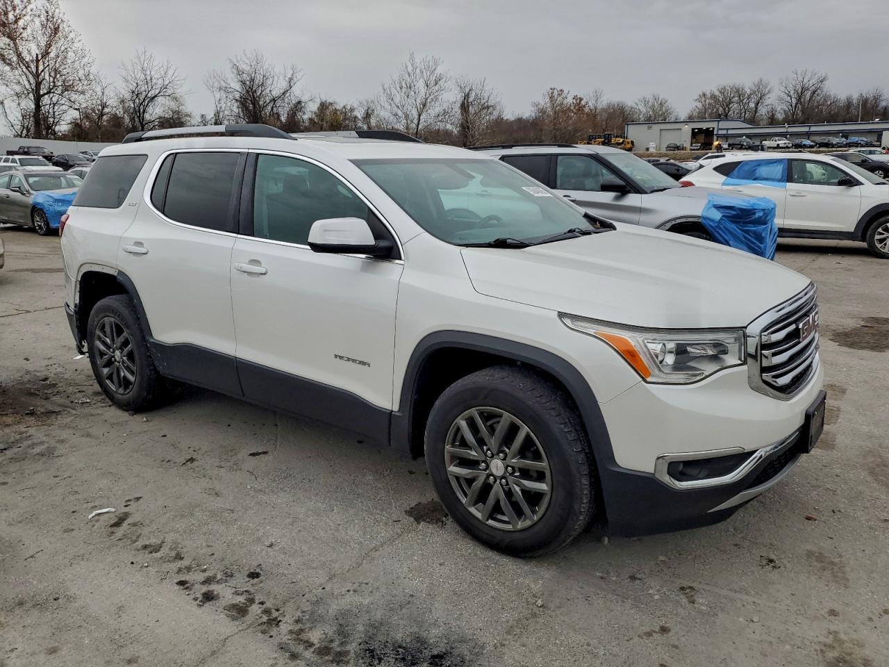 2017 GMC Acadia Slt-1 - Image 4
