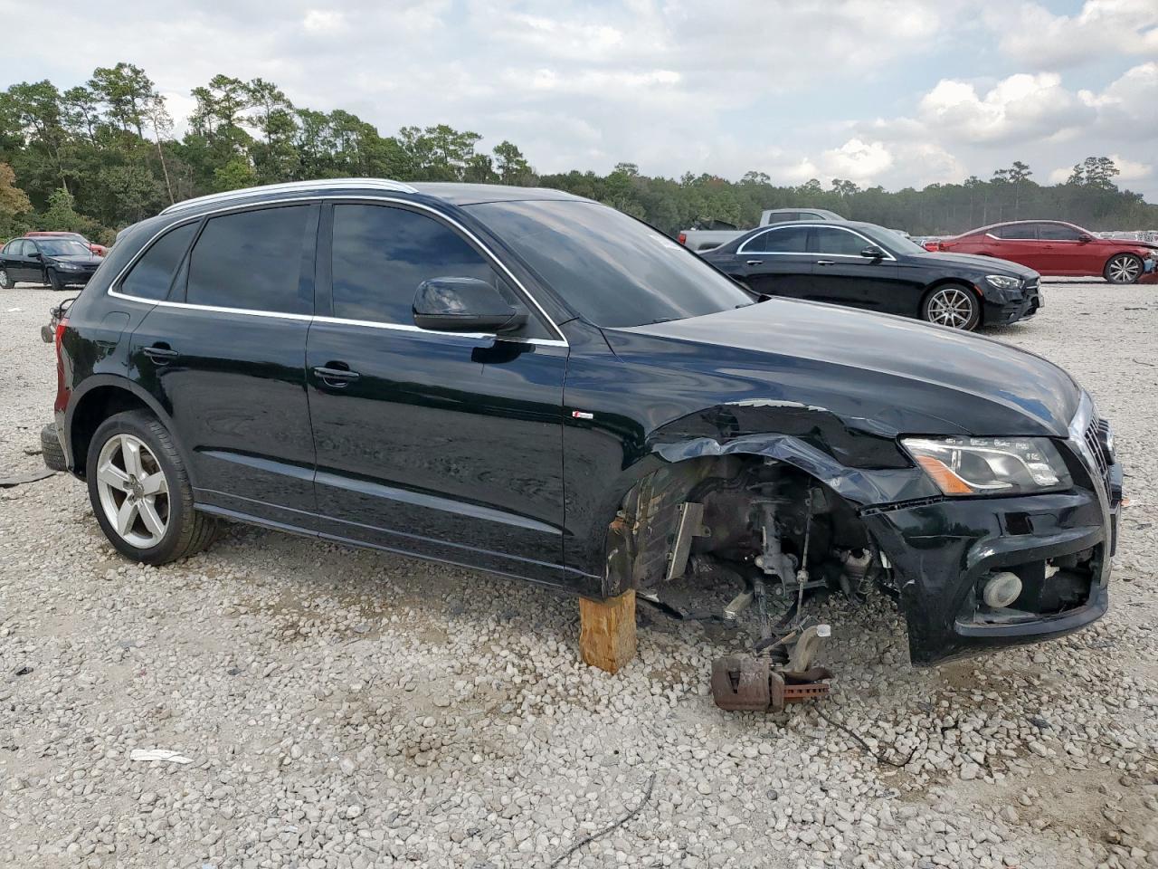 2011 Audi Q5 Premium Plus - Image 4