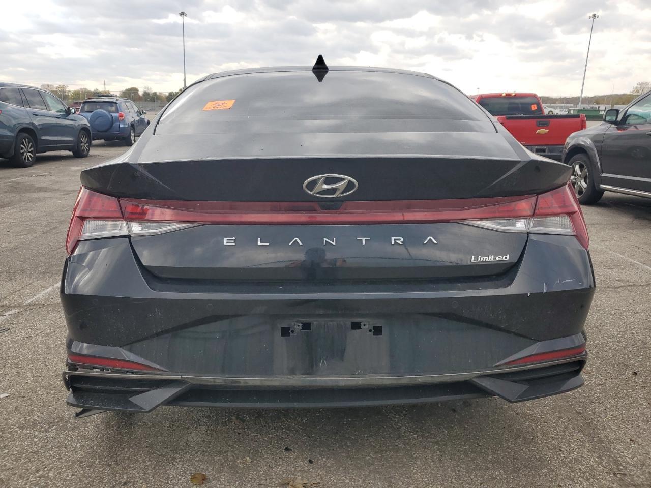 2023 Hyundai Elantra Limited - Image 6