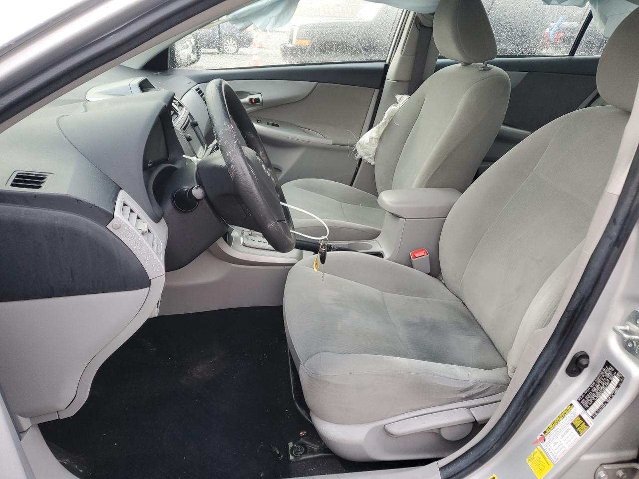2013 Toyota Corolla Base - Фото 7