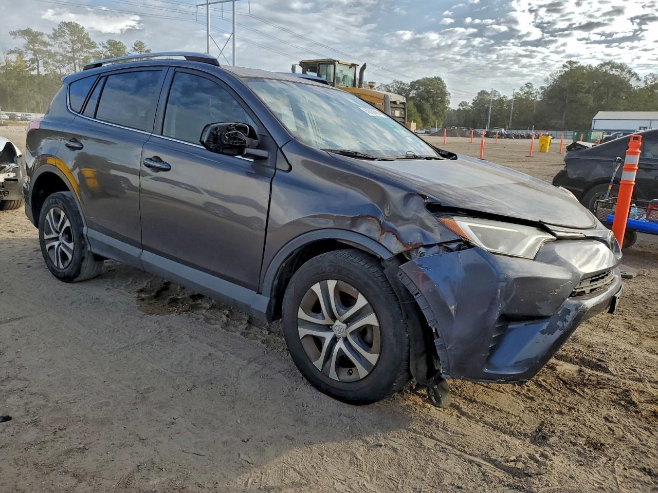 2017 Toyota Rav4 Le - Фото 4