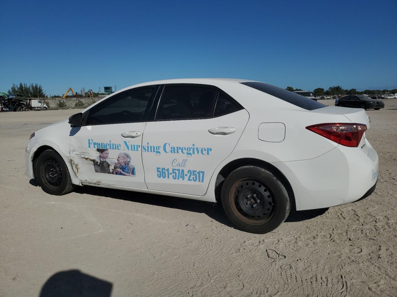 2019 Toyota Corolla L - Фото 2