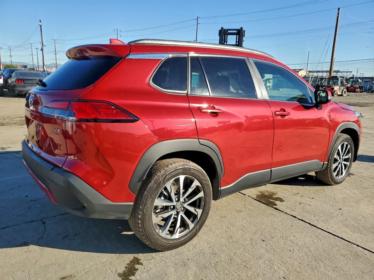 2024 Toyota Corolla Cross Xle - Image 3