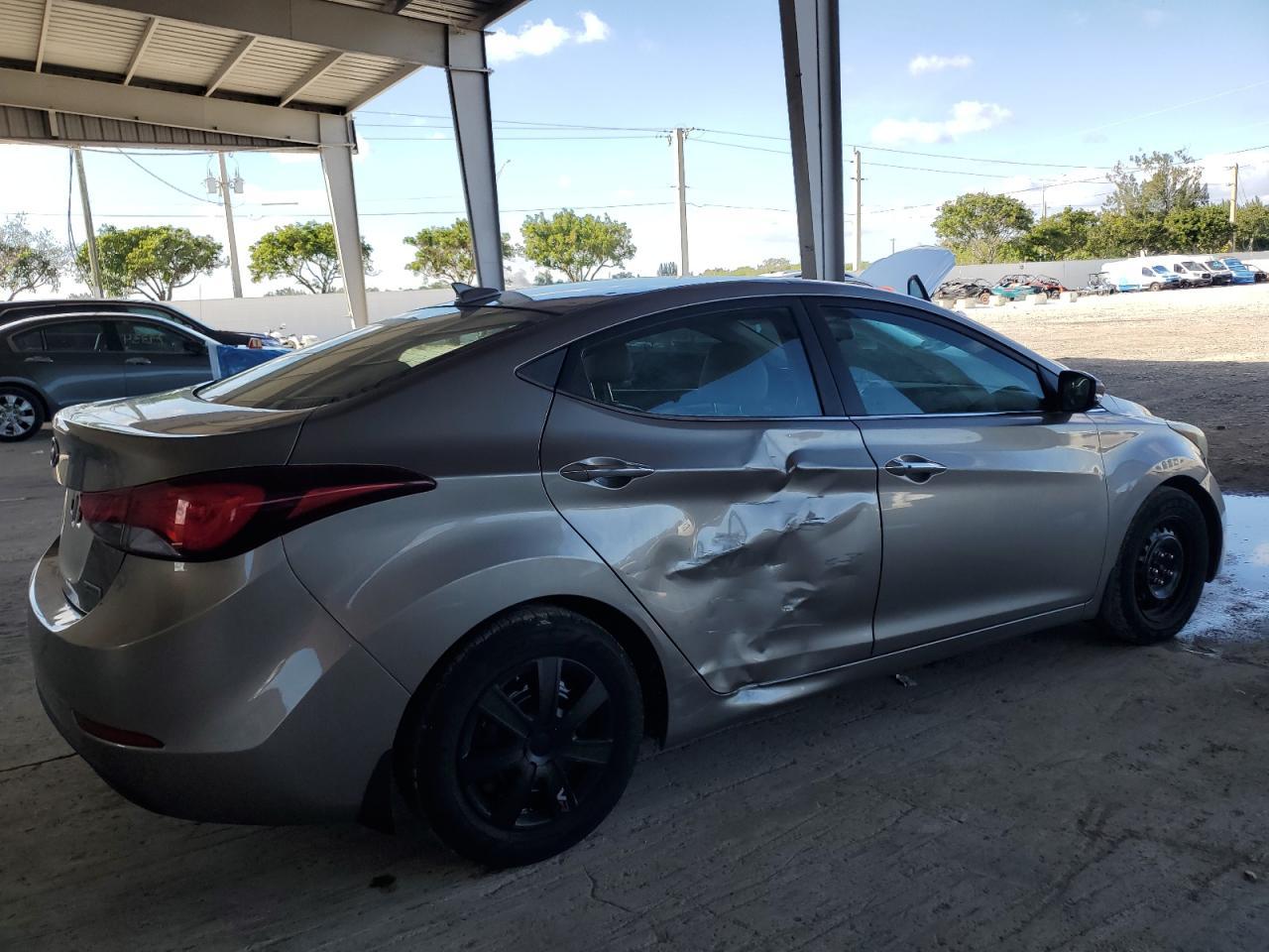 2014 Hyundai Elantra Se - Фото 3