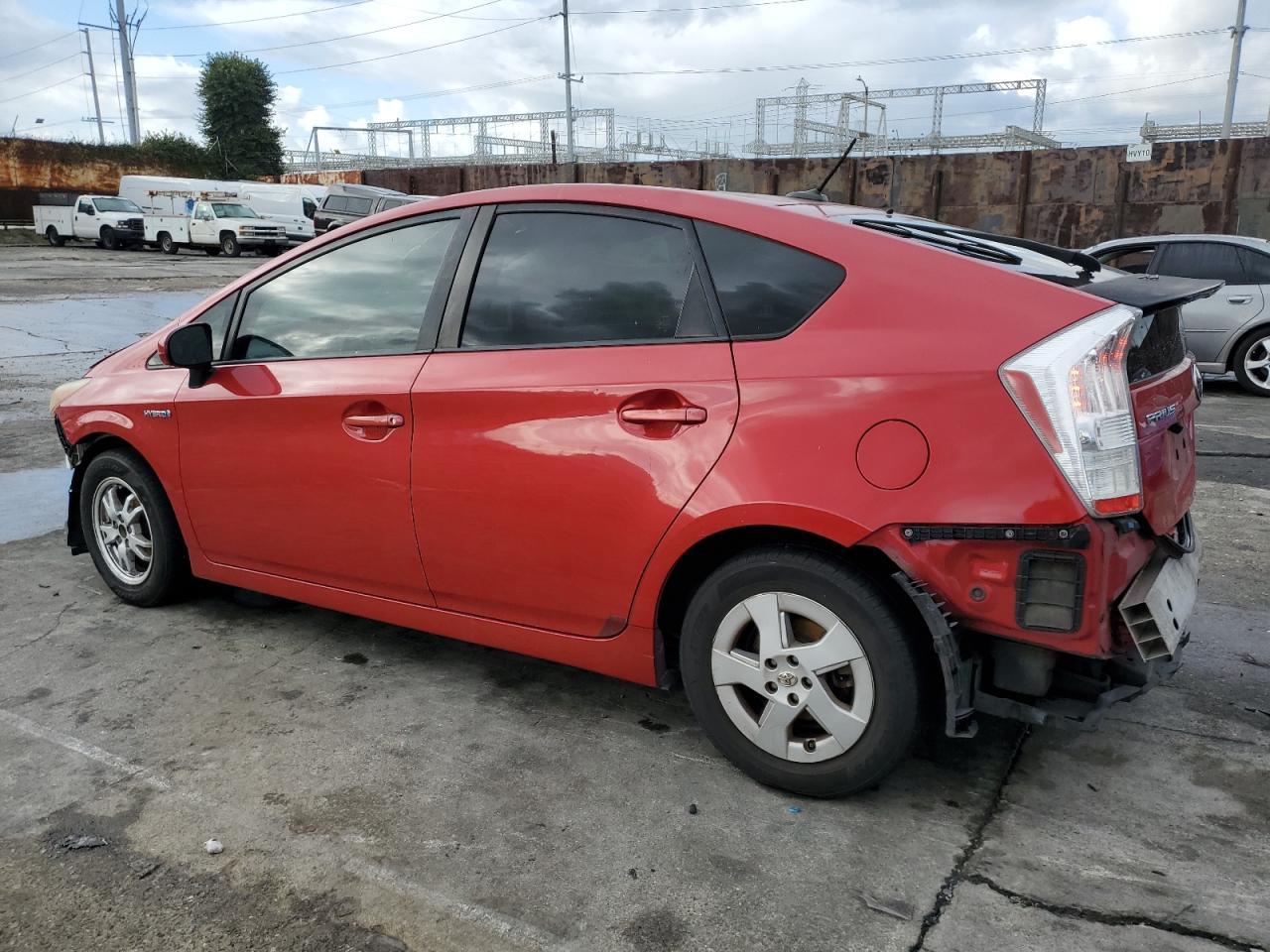 2010 Toyota Prius - Фото 2