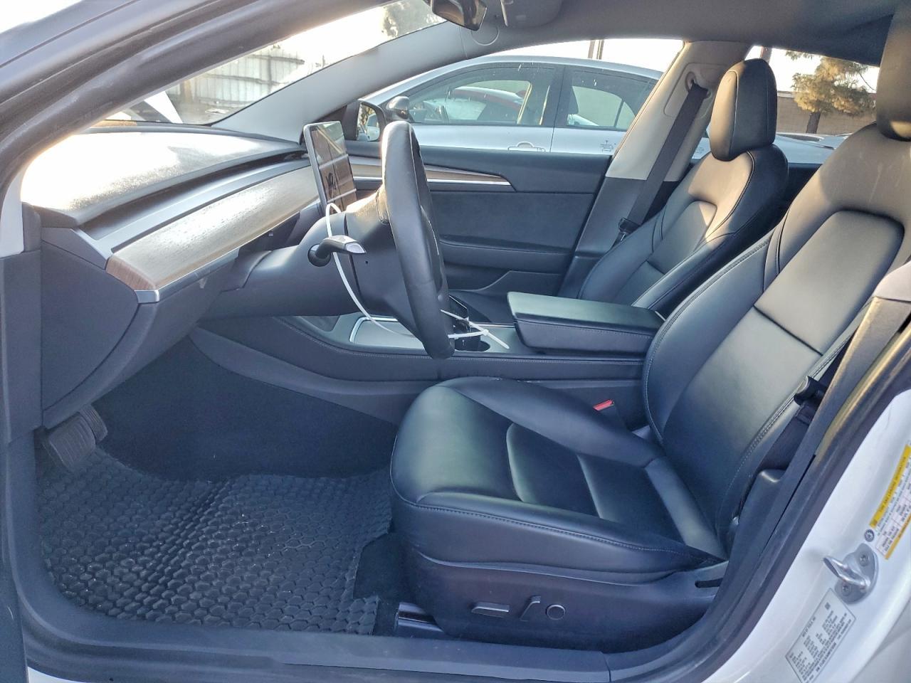 2021 Tesla Model 3 - Фото 7