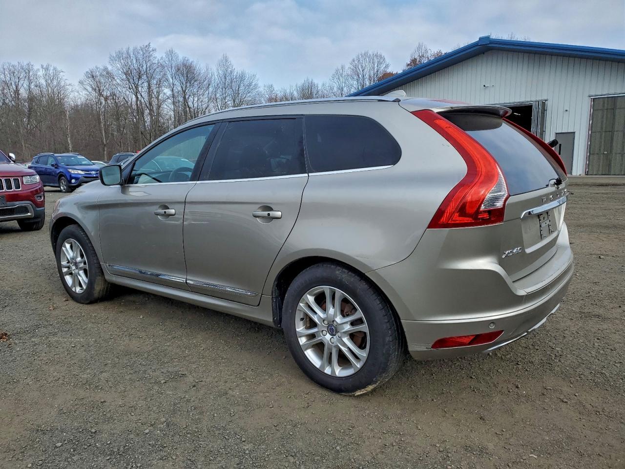 2016 Volvo Xc60 T5 Premier - Image 2