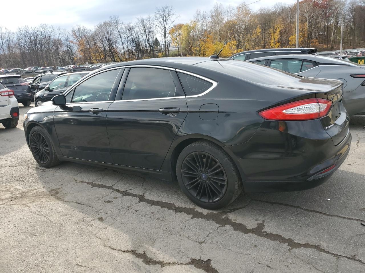 2014 Ford Fusion Se - Фото 2