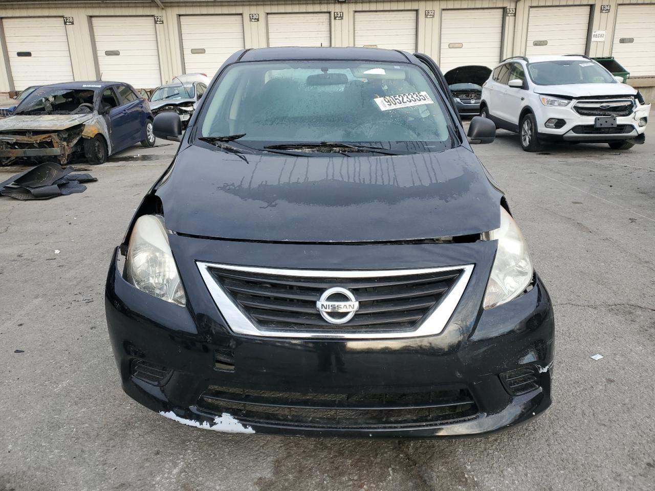 2014 Nissan Versa S - Фото 5