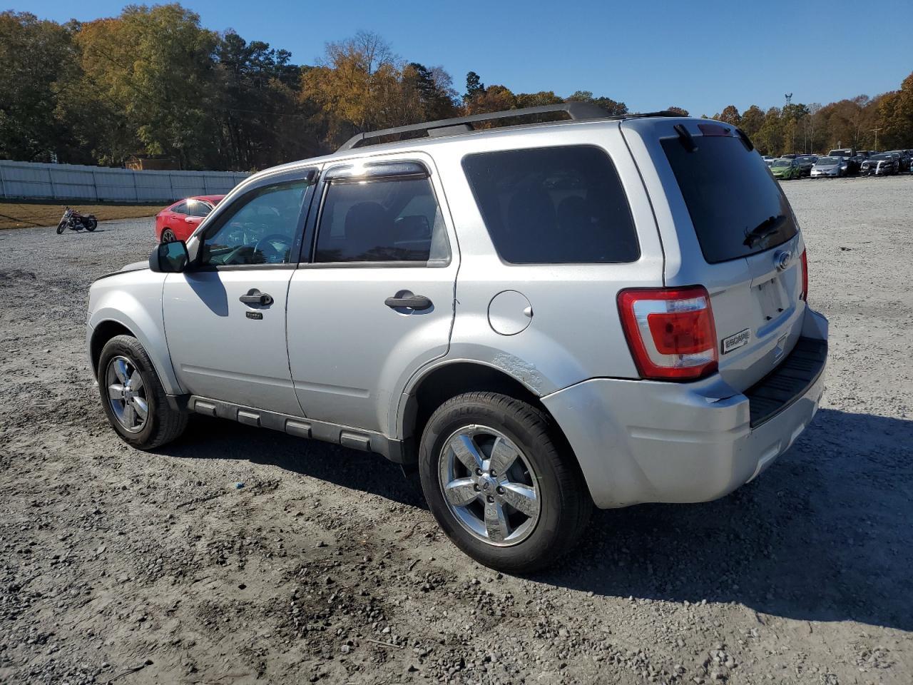 2012 Ford Escape Xlt - Фото 2