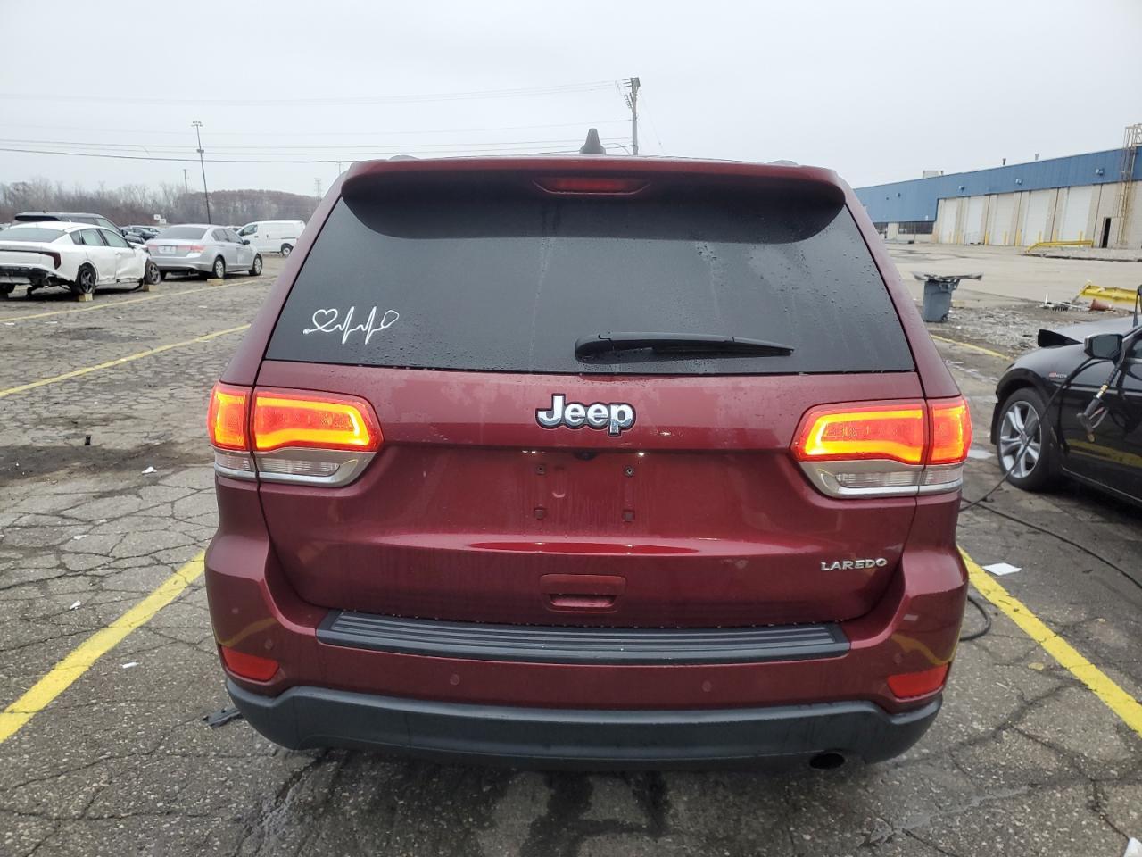 2017 Jeep Grand Cherokee Laredo - Image 6