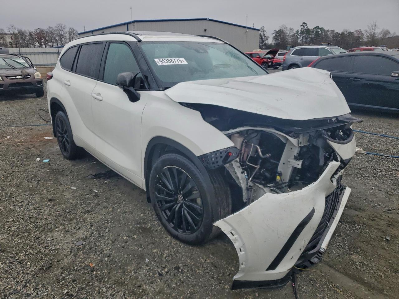 2023 Toyota Highlander L - Фото 4