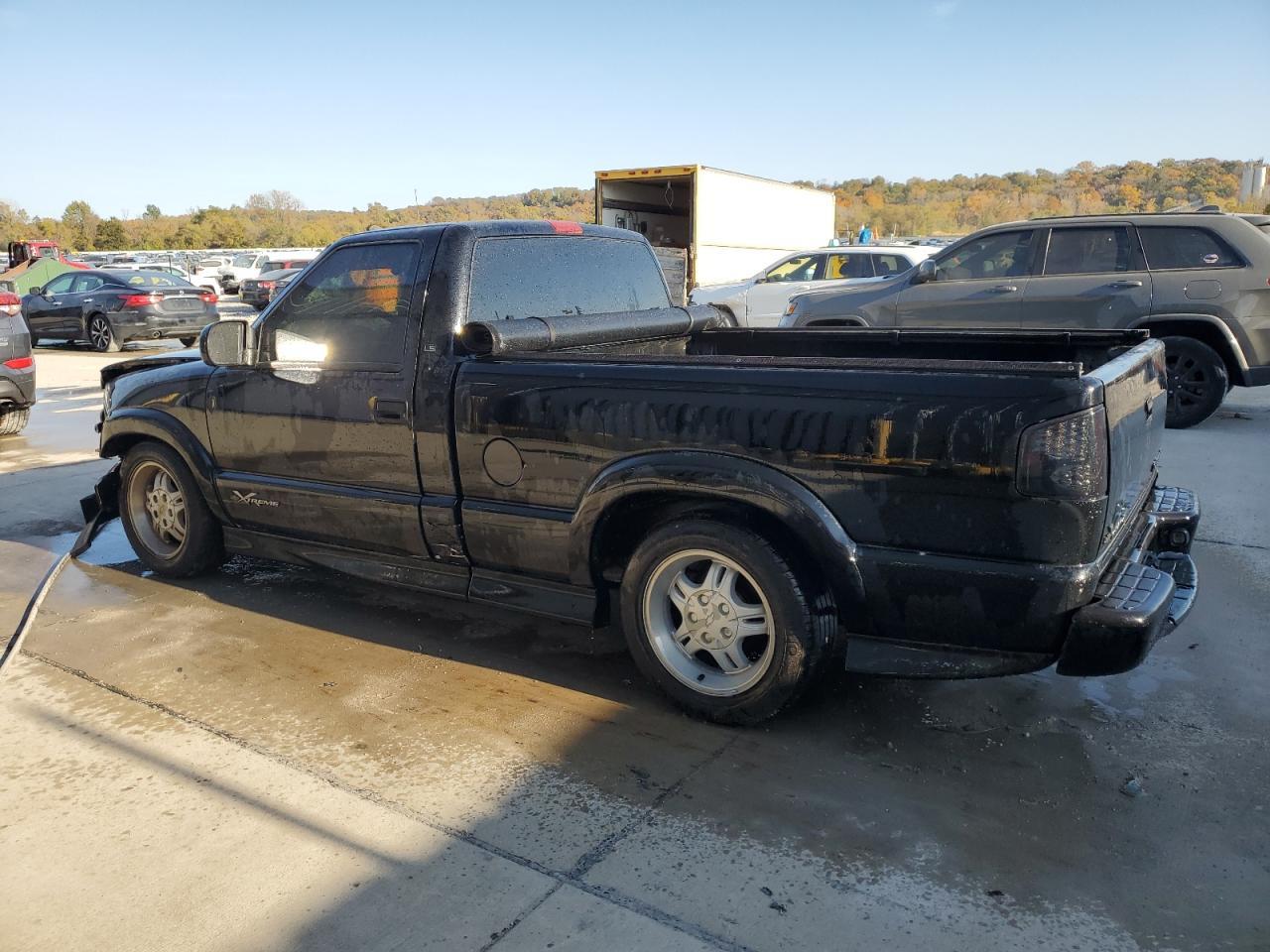 1999 Chevrolet S Truck S10 - Фото 2