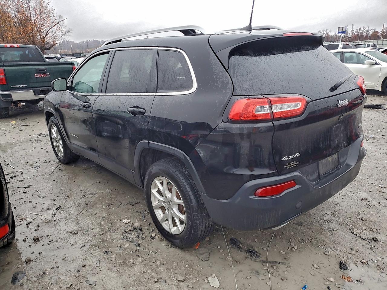 2017 Jeep Cherokee Latitude - Фото 2