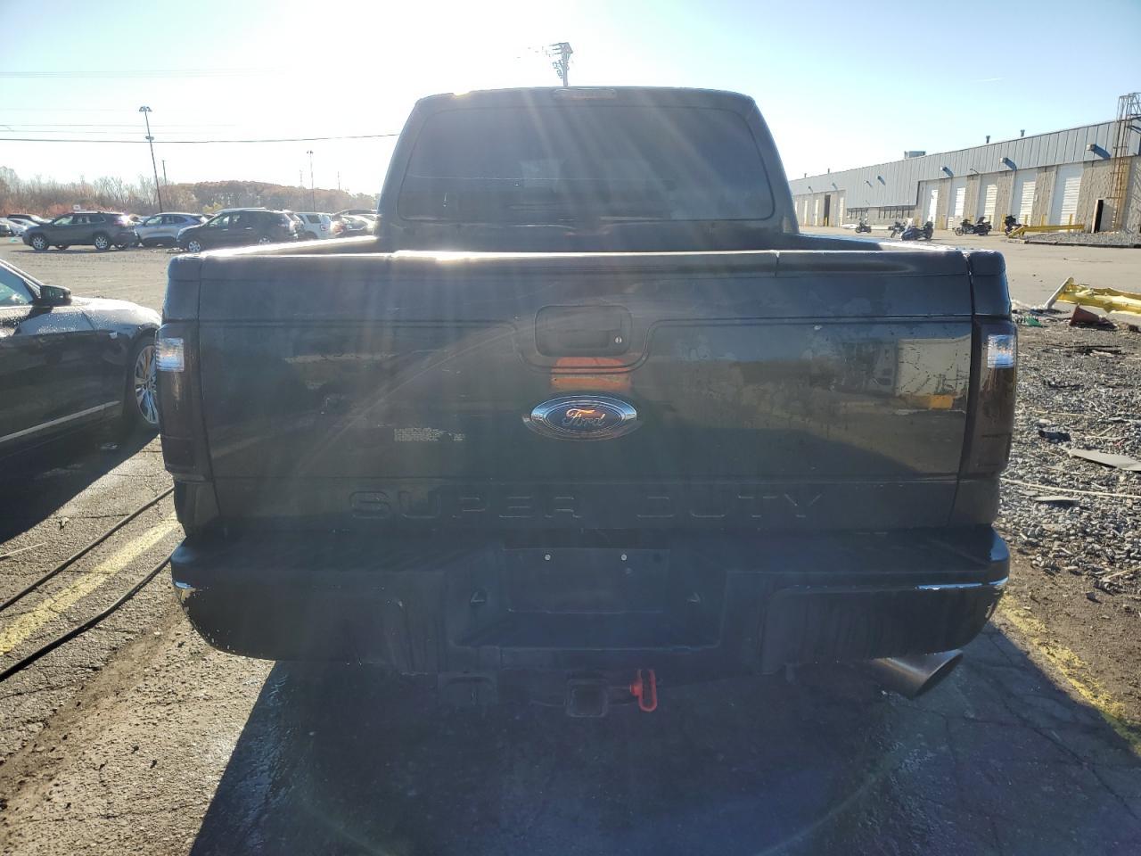 2015 Ford F250 Super Duty - Фото 6