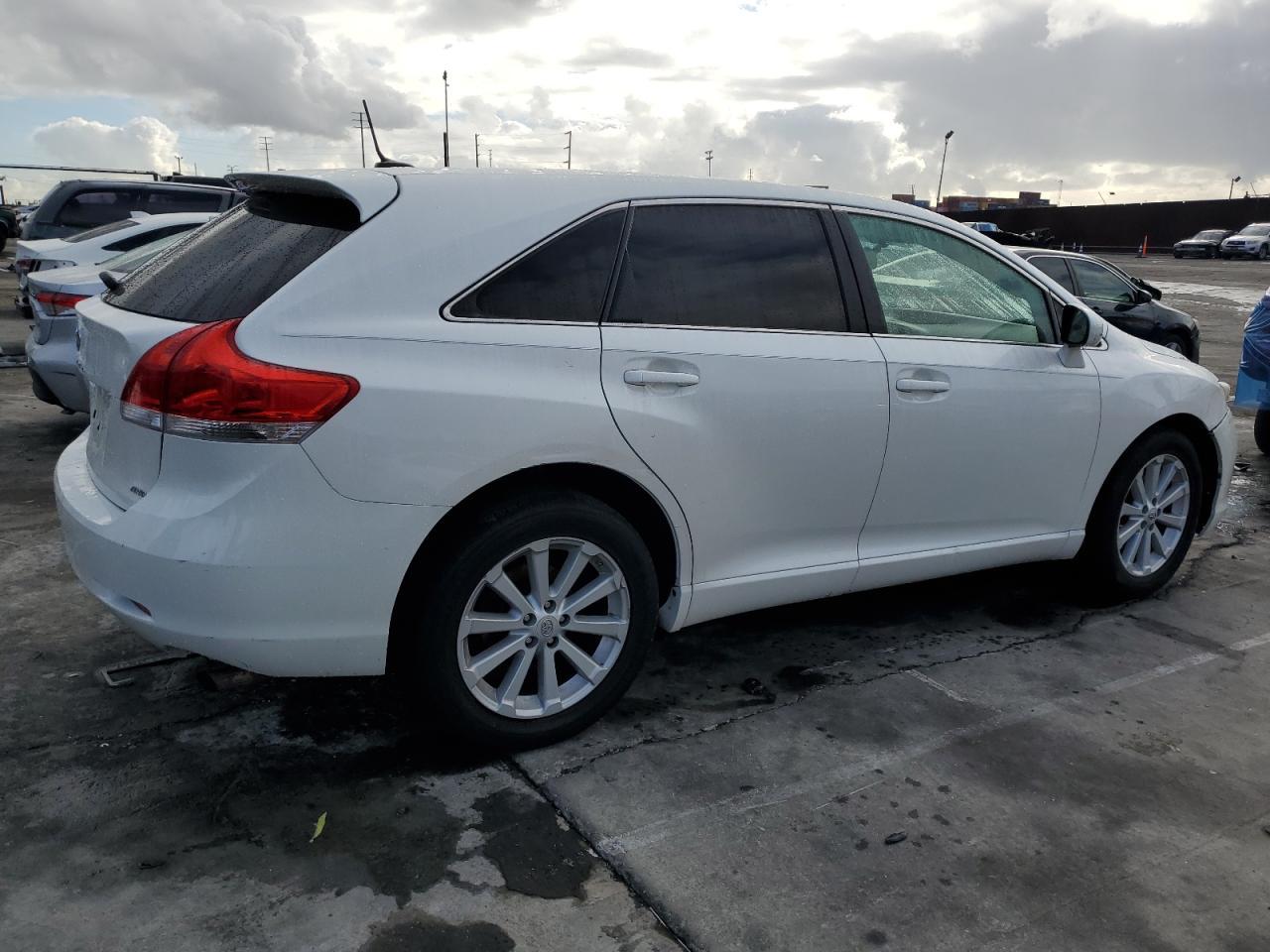 2010 Toyota Venza - Фото 3