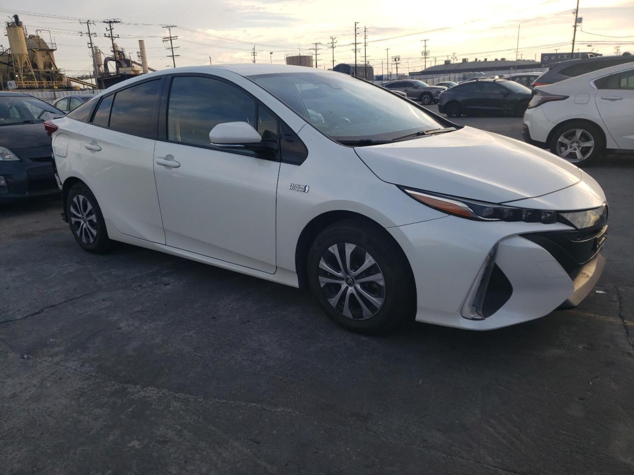 2017 Toyota Prius Prime - Image 4