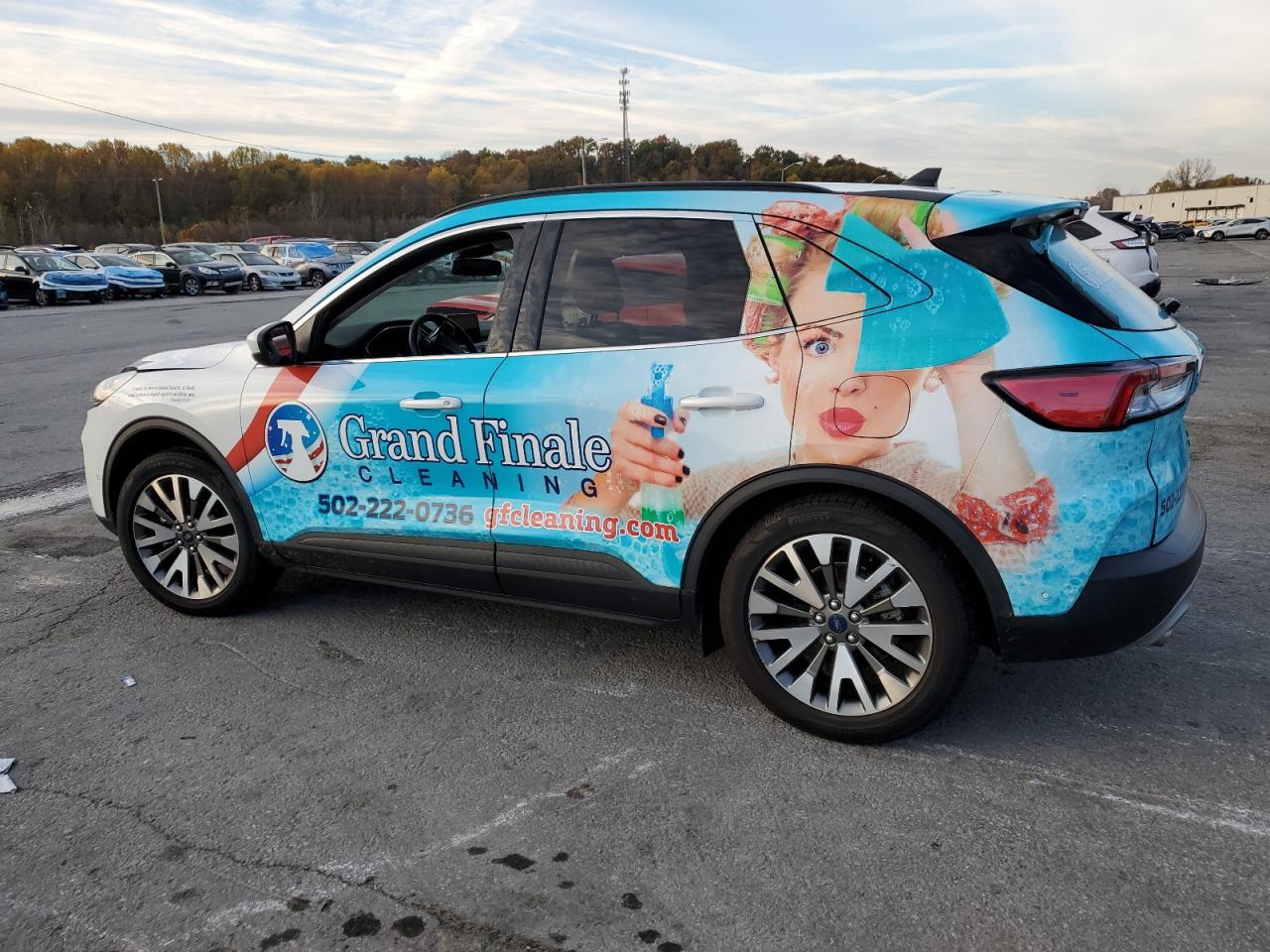 2021 Ford Escape Titanium - Image 2