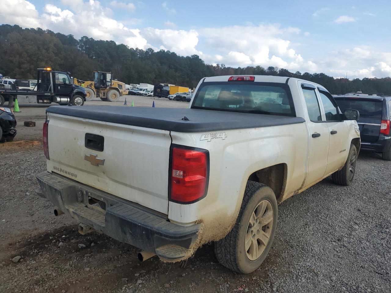 2017 Chevrolet Silverado K1500 - Image 3