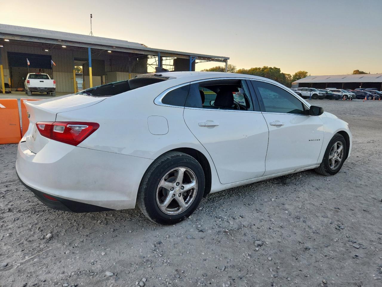 2018 Chevrolet Malibu Ls - Фото 3