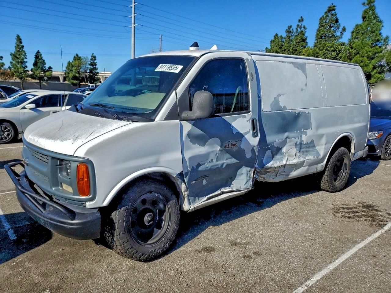 2001 Chevrolet Express 2500 Utility / Service Van