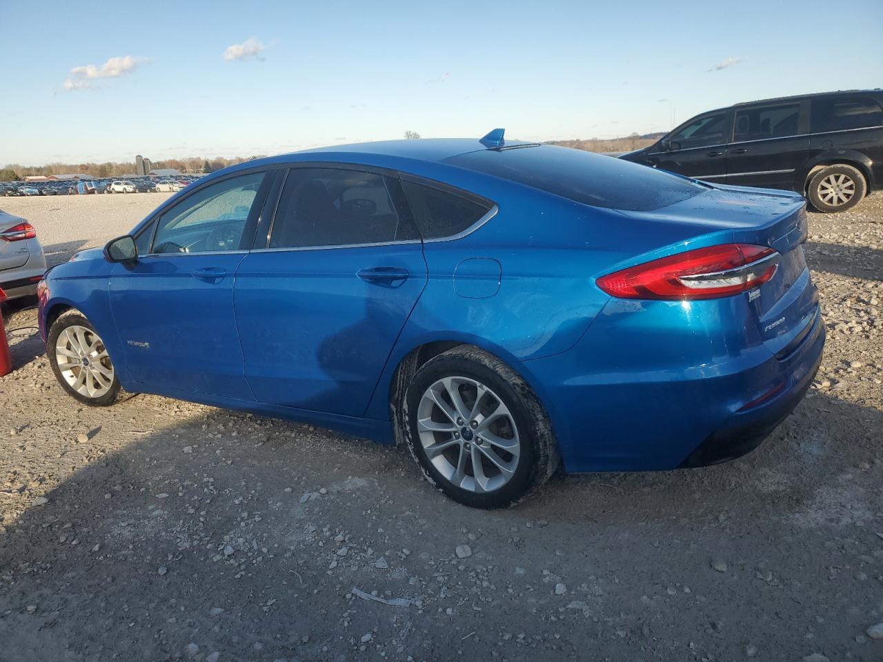 2019 Ford Fusion Se - Image 2