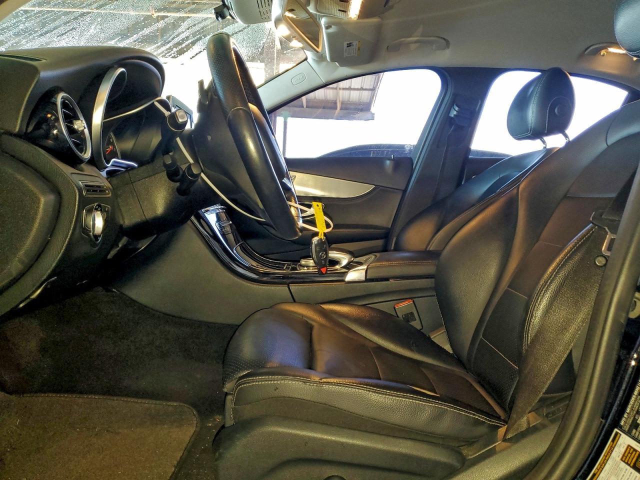 2016 Mercedes-Benz C 300 - Фото 7