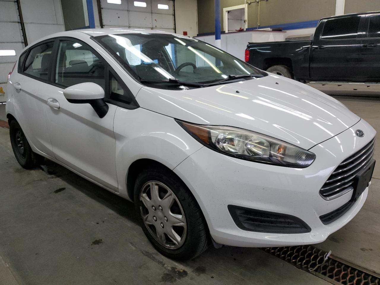 2016 Ford Fiesta S - Фото 4