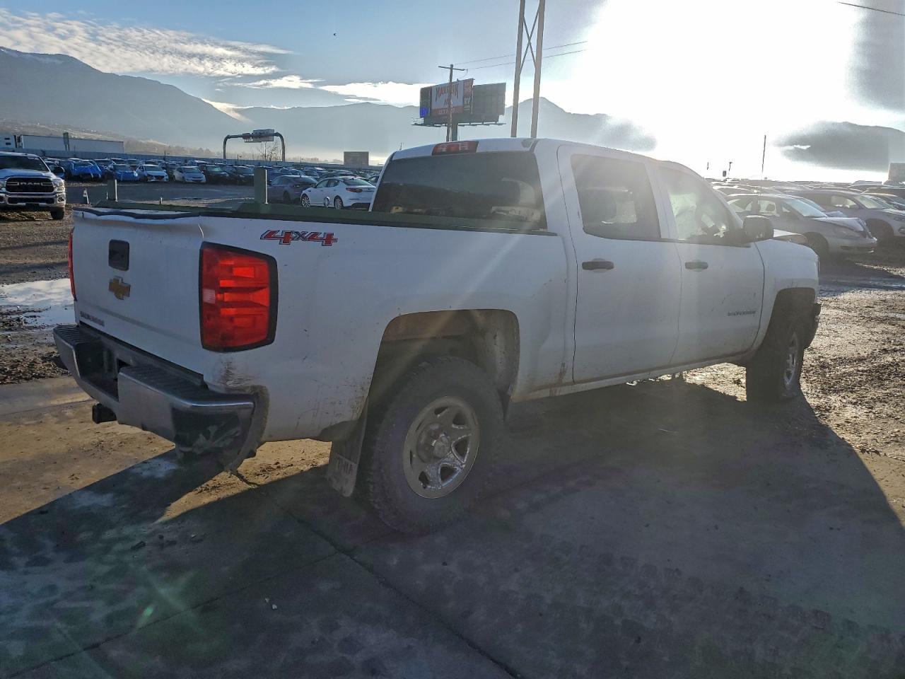 2015 Chevrolet Silverado K1500 - Image 3