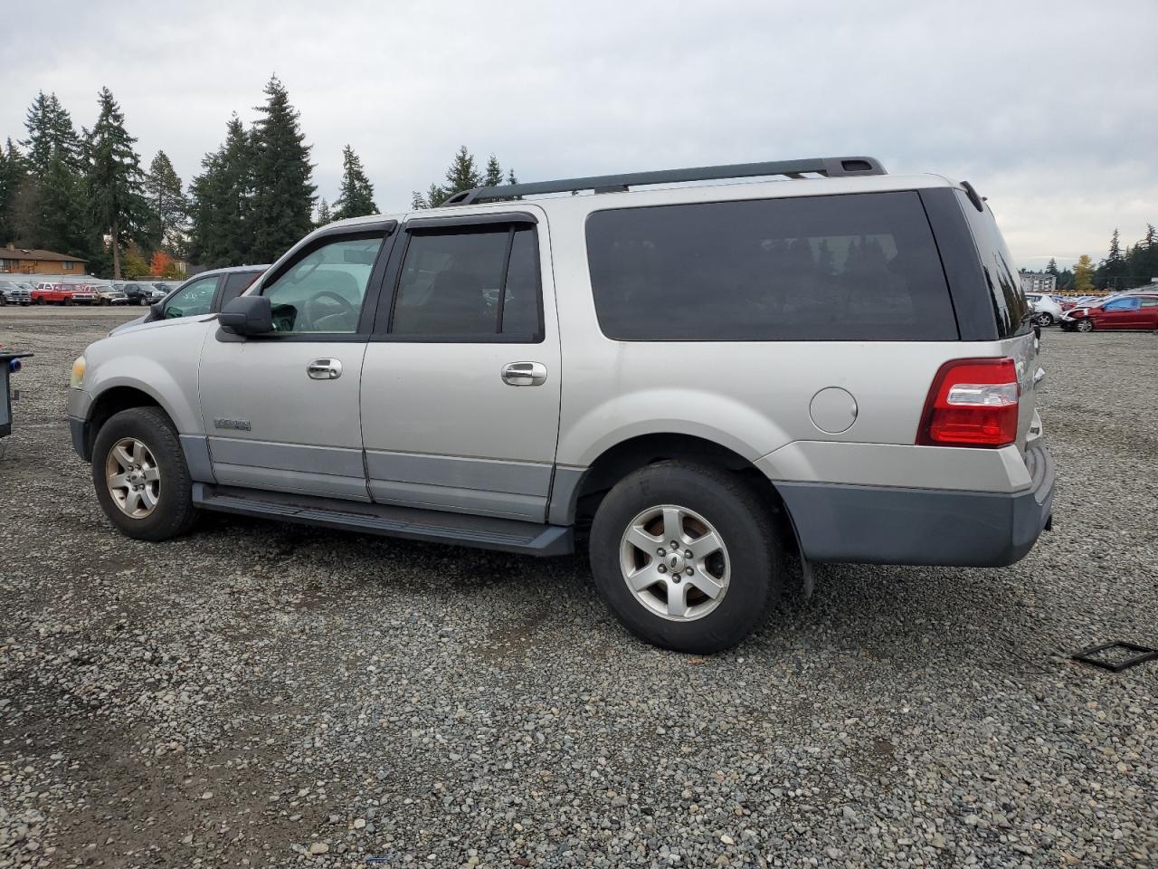2007 Ford Expedition El Xlt - Фото 2