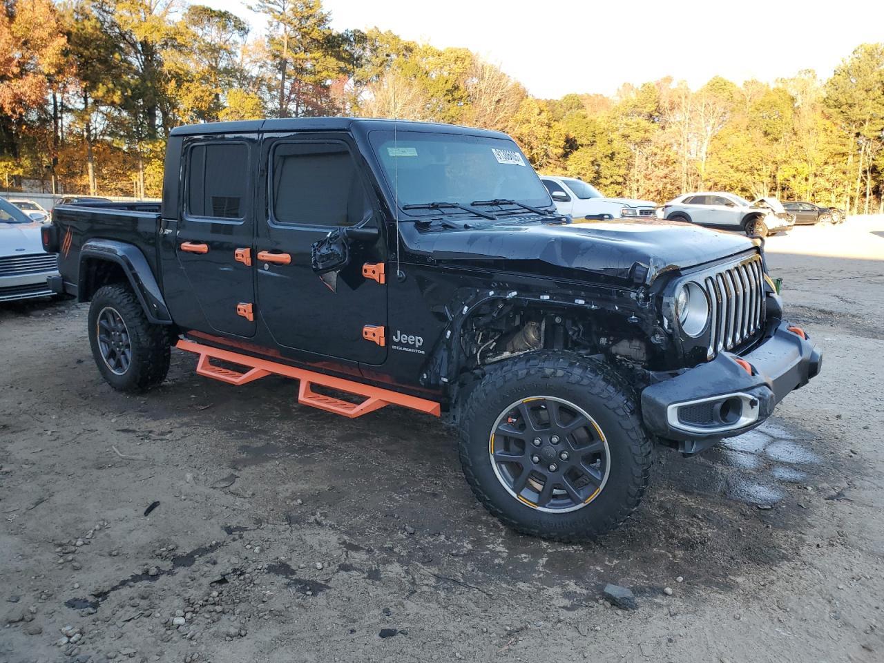 2023 Jeep Gladiator Overland - Image 4