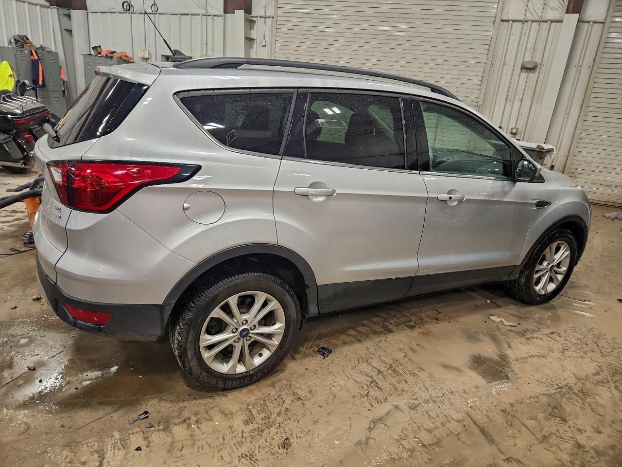 2019 Ford Escape Sel - Image 3