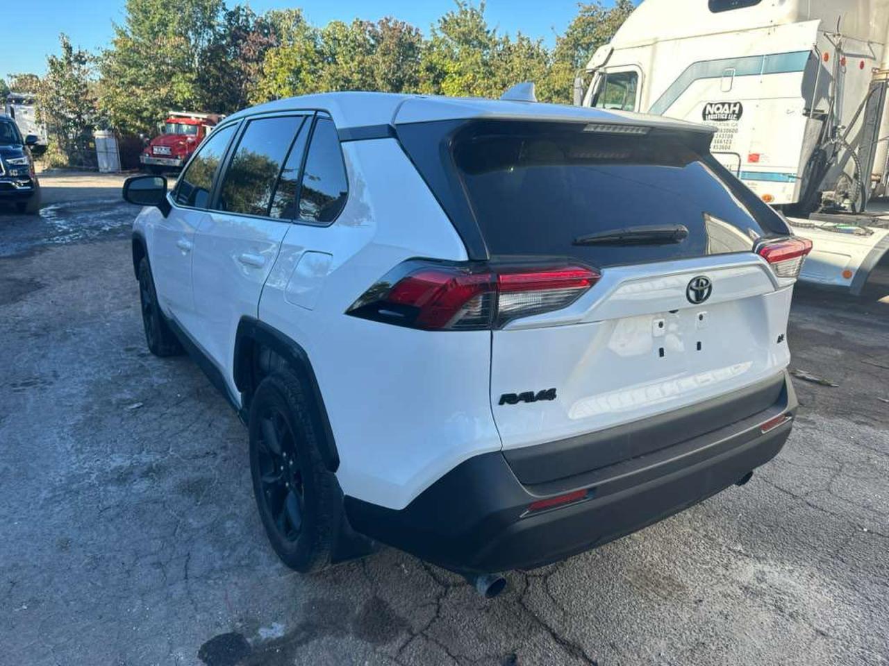 2023 Toyota Rav4 Le - Фото 3